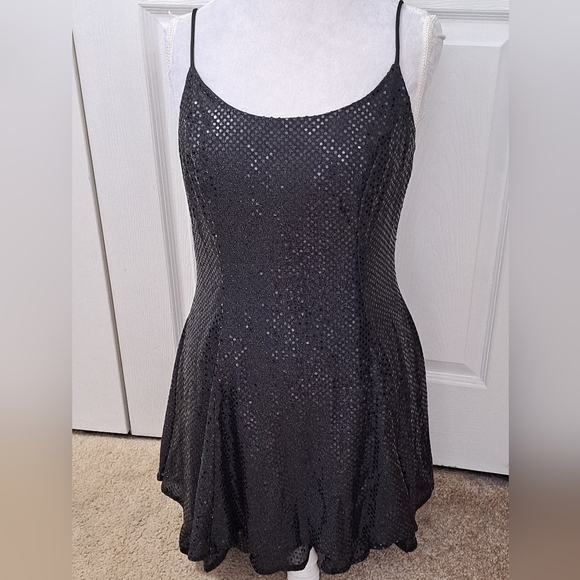 Black Sequin Two Tier Celebration Mini Dress    Size 11/12 - Picture 1 of 7